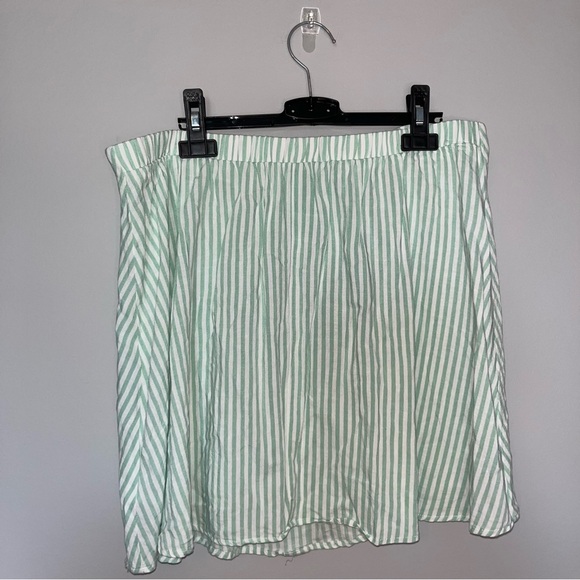 Lily Rose Green and White A-line Mini Skirt - Picture 5 of 6